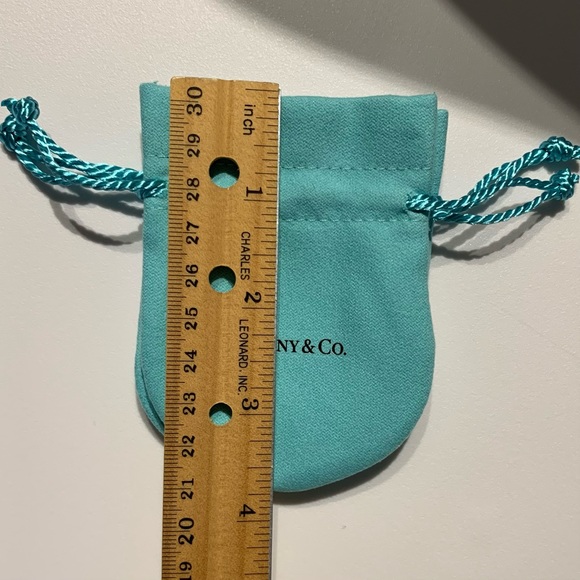 2x Tiffany & Co. empty pouch jewelry drawstring dust bag set New Excellent cond - Picture 3 of 5